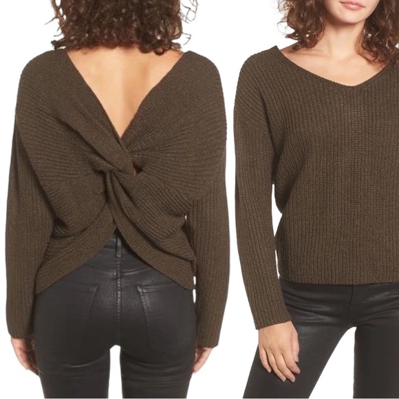 ASTR Twist Back V-Neck Ribbed Sweater in Olive S - Picture 1 of 11